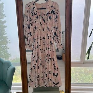 EUC Elie Tahari floral sheer dress. Gorgeous and only wore once. Paid 350$